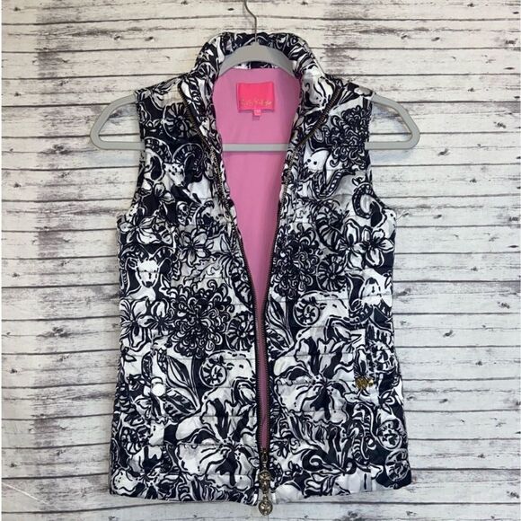 Lilly Pulitzer Elyn Puffer Vest With a Twist - Picture 3 of 9